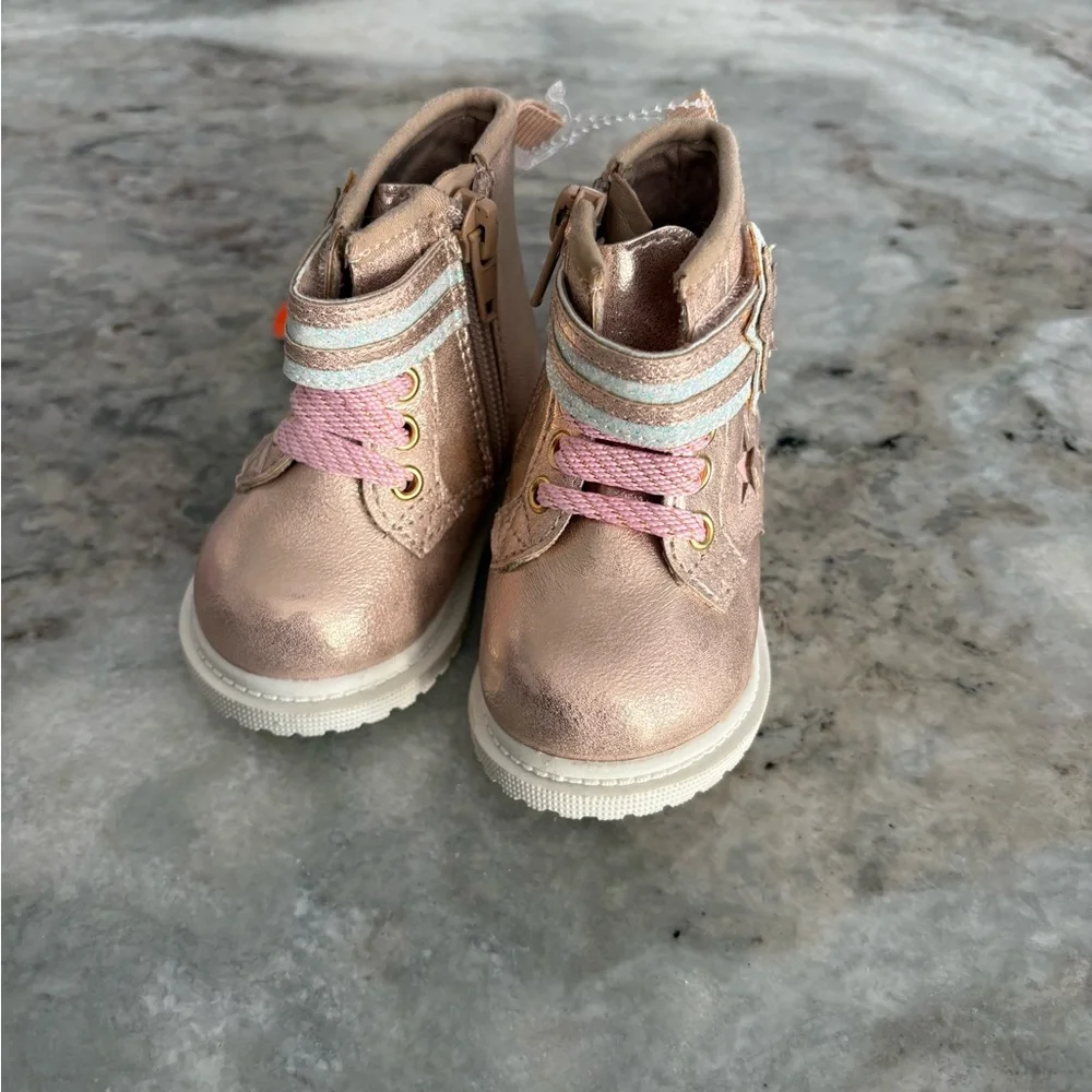 NWT Wonder Nation Baby Girl Star Combat Boots Size 2 (3 Months)